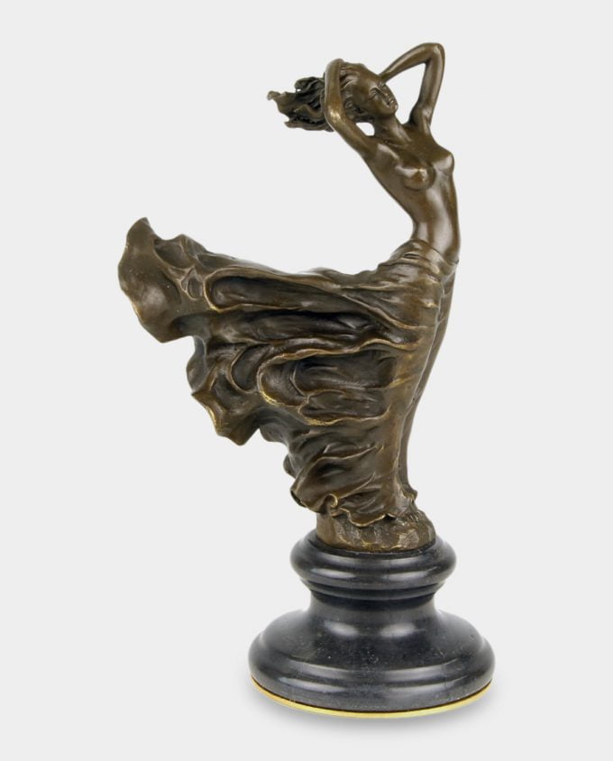 Kobieta w Długiej Zwiewnej Sukni Rzeźba z Brązu