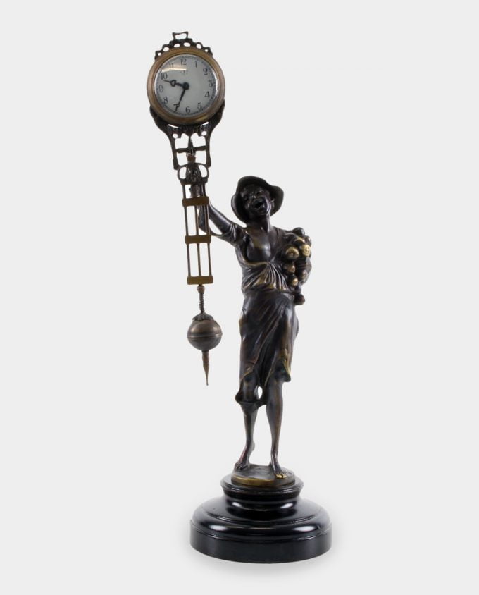 Figura Chłopca z Zegarem Rzeźba z Brązu