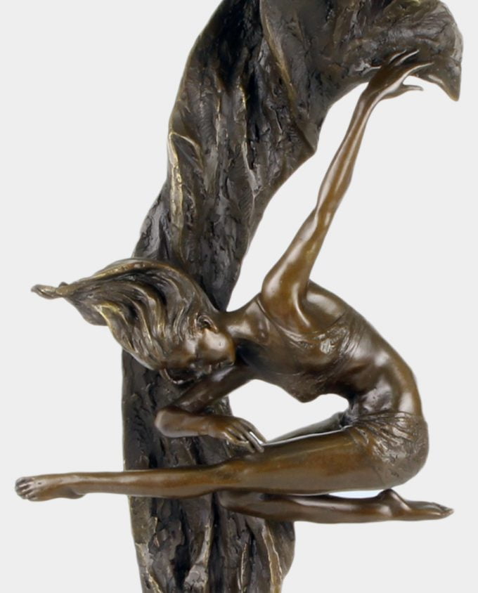 Wirująca Akrobatka Rzeźba z Brązu