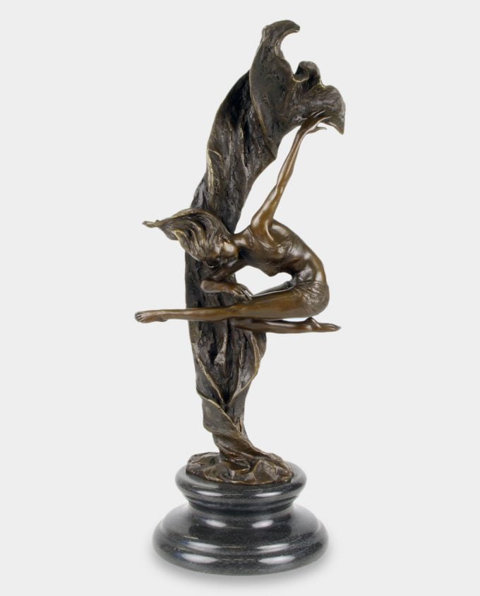 Akrobatka Wirująca z Szarfą Rzeźba z Brązu