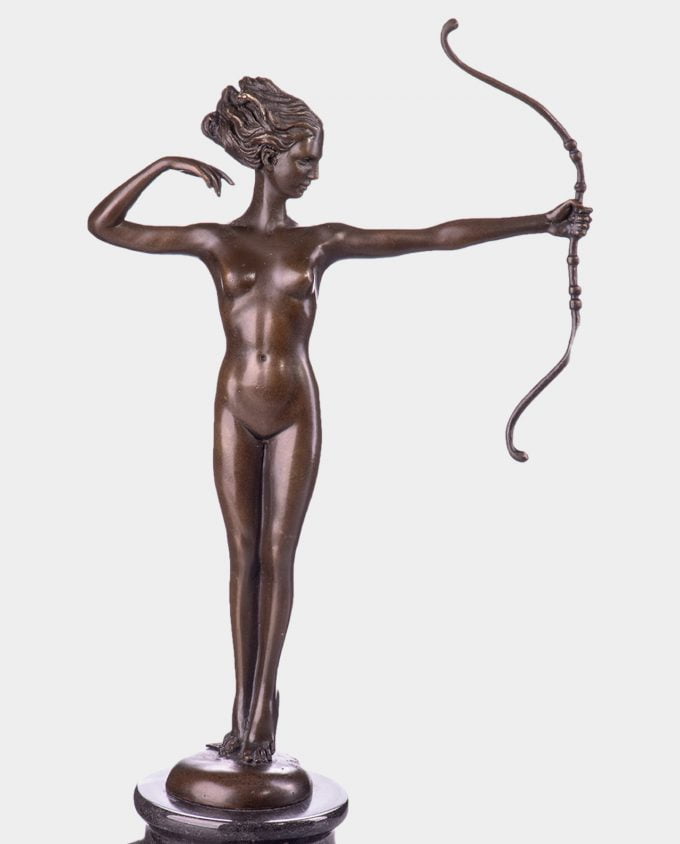 Kobieta Strzelająca z Łuku Rzeźba z Brązu