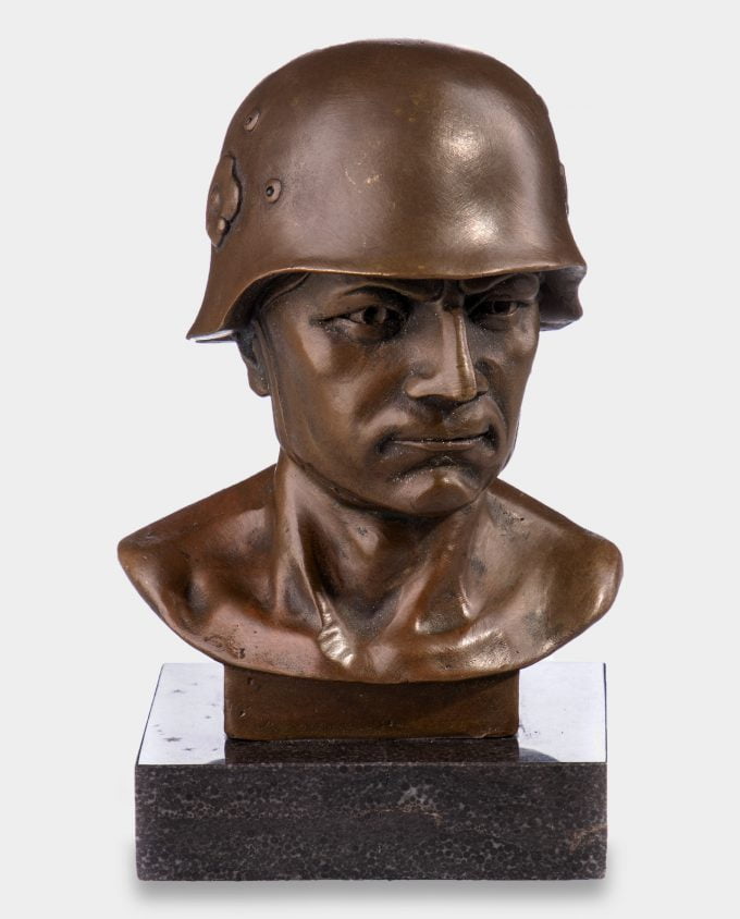 Żołnierz w Hełmie Rzeźba z Brązu