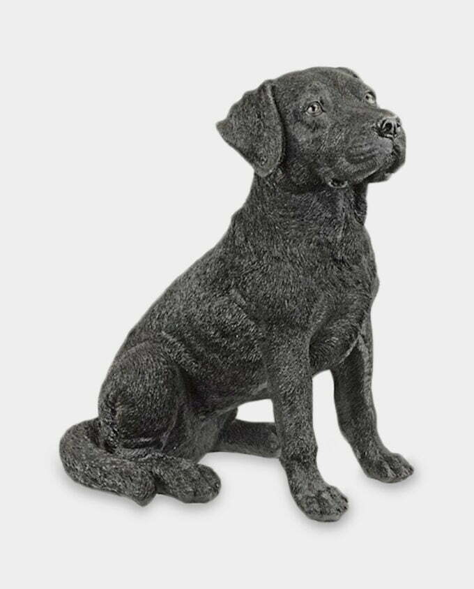 Siedzący Pies Labrador Czarny Rzeźba