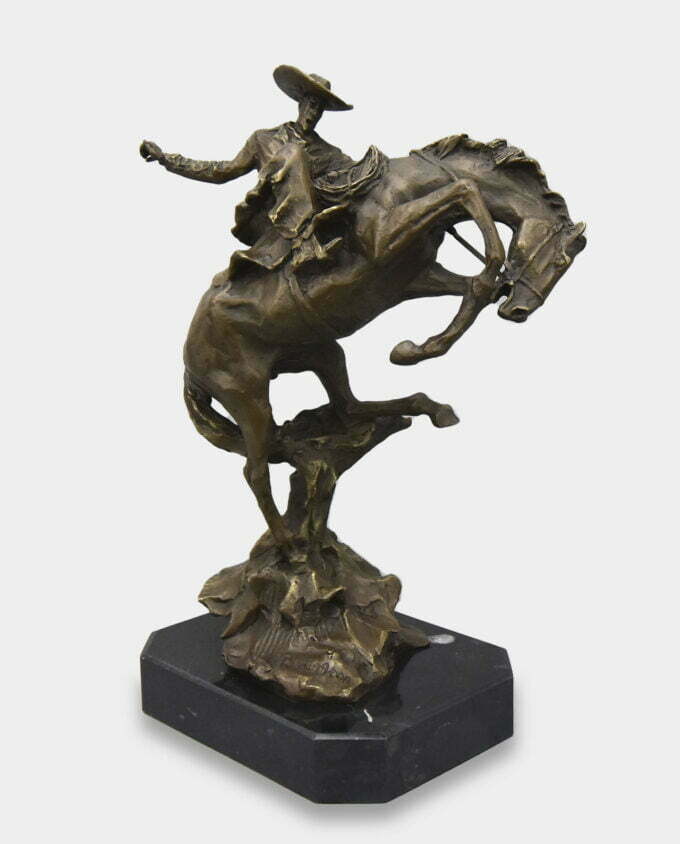 Kowboj na Koniu Rzeźba z Brązu