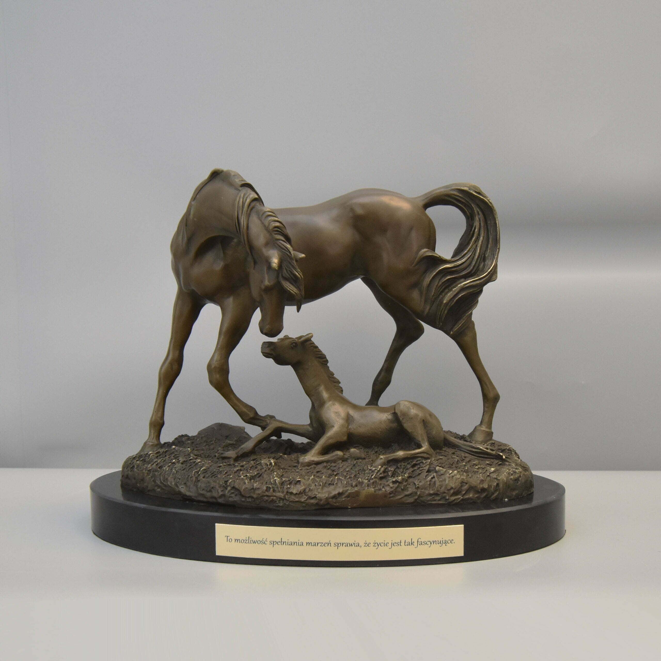 Rzeźba z Brązu Koń i Źrebak Prezent dla Koniarza Miłośnika Koni z Dedykacją