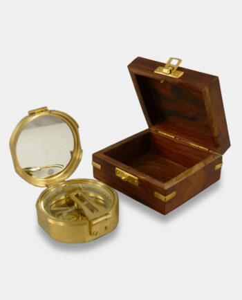 Elegancki Złoty Kompas w Drewnianym Etui