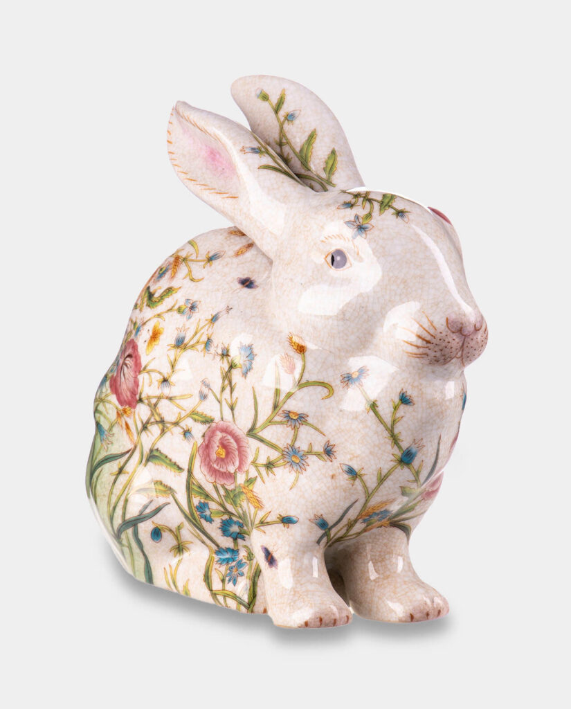 porcelanowy królik w kolorowe kwiaty